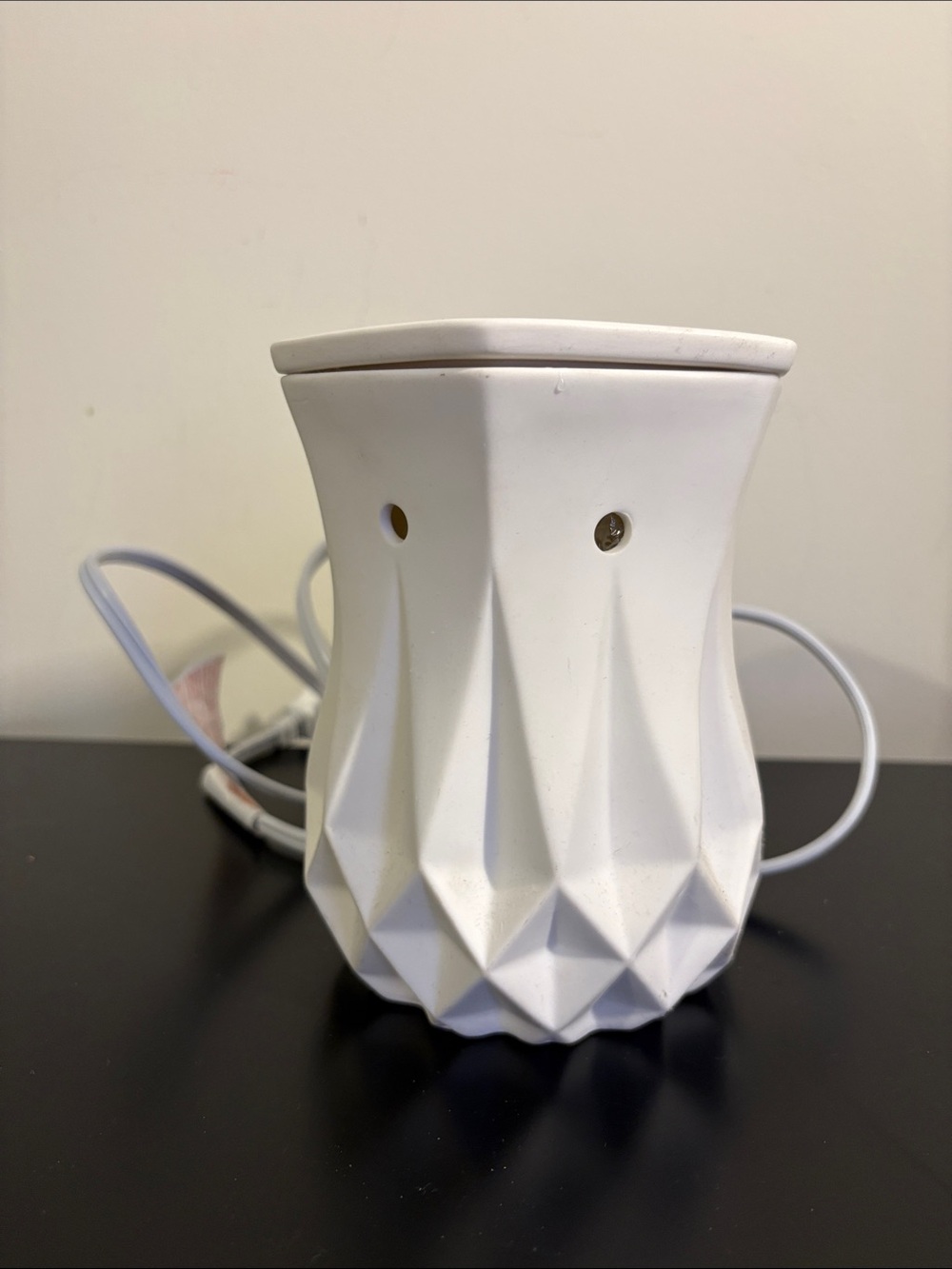 Scenty White Geometric Electric Wax Warmer
